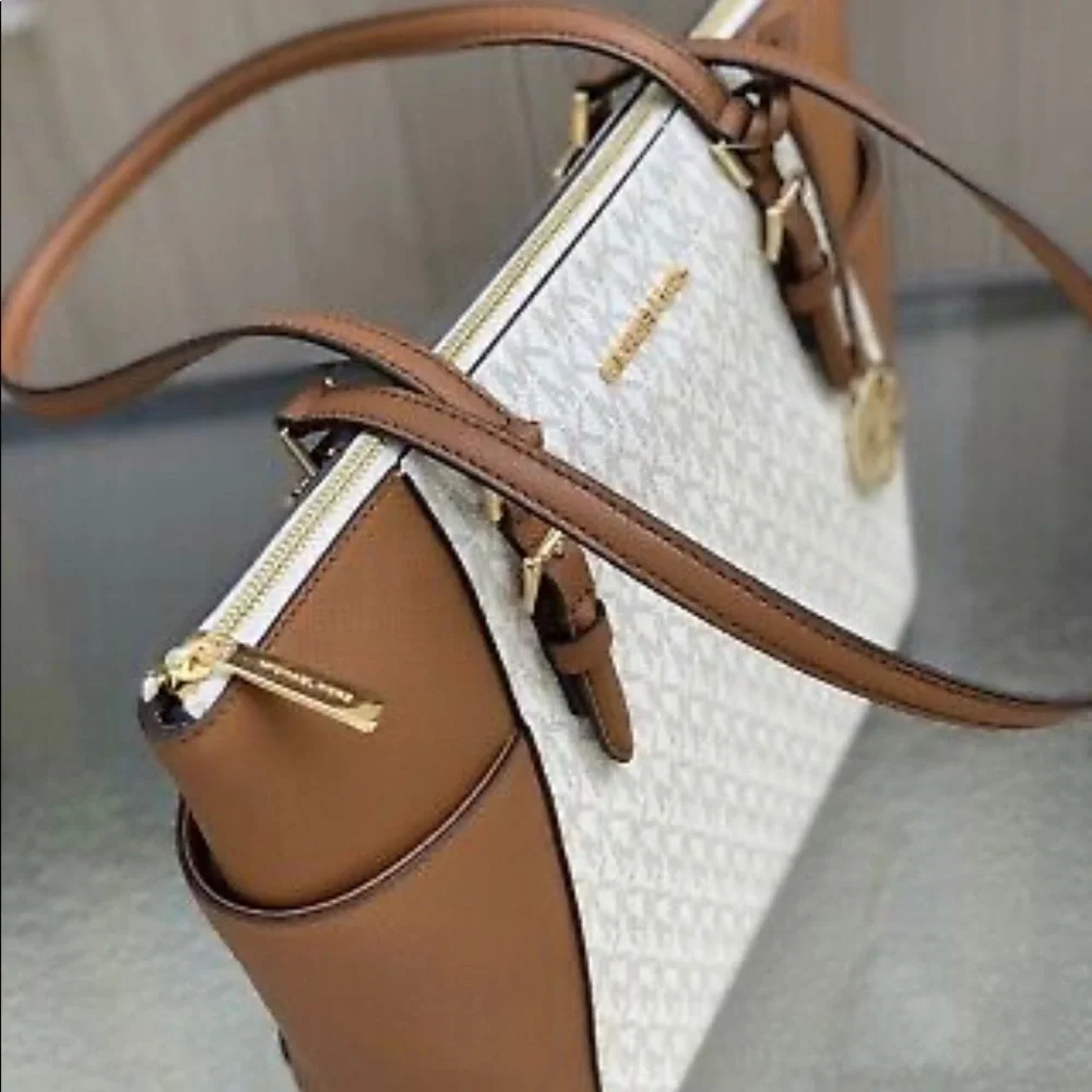 Michael Kors tote